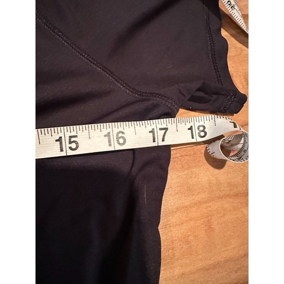 Under Armour Fitness Ridge Resort women's tops  Size Medium - Picture 4 of 11